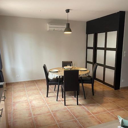 Chez Laura Pres Du Pont D'Arc Βίλα Salavas Εξωτερικό φωτογραφία